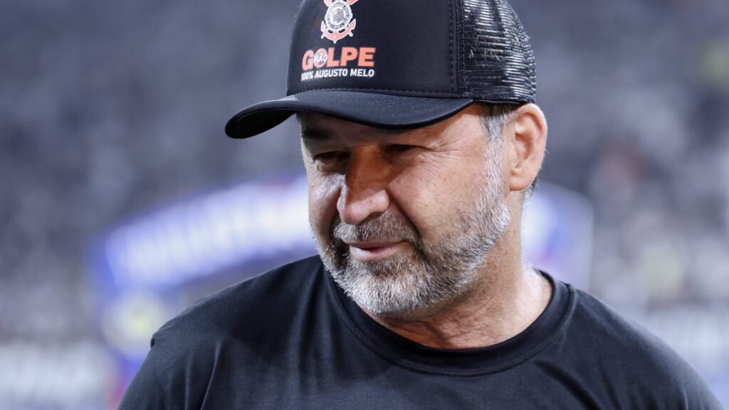 Corinthians avança por +1 reforço e faz Augusto Melo pular de alegria: “Revelado”