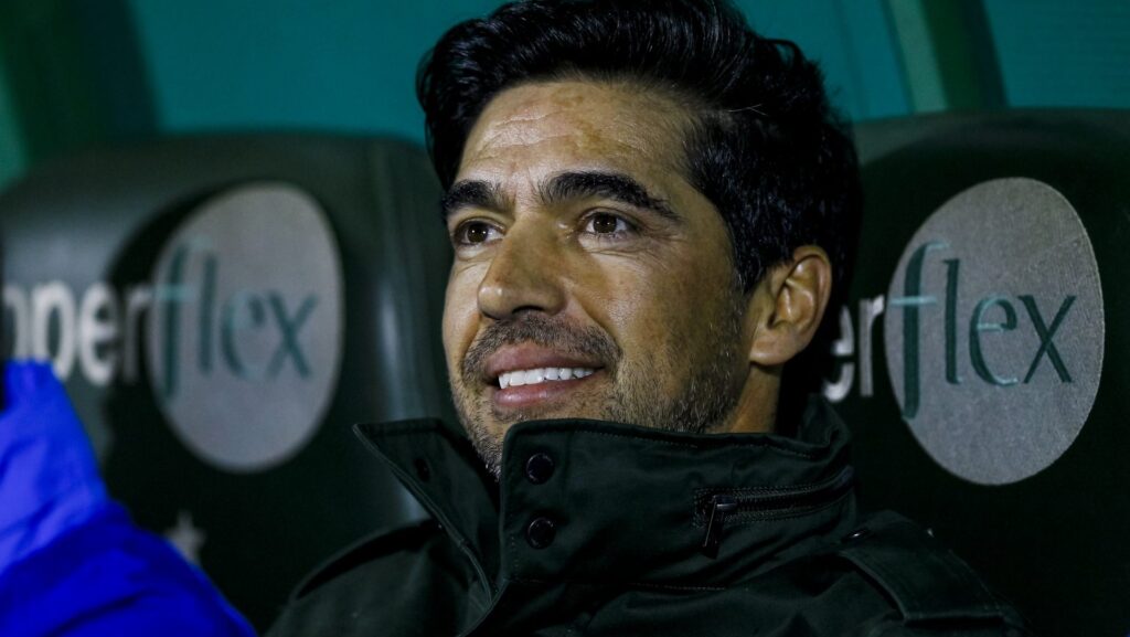 Corinthians é citado por Abel Ferreira após empate do Palmeiras: “Isso não significa”