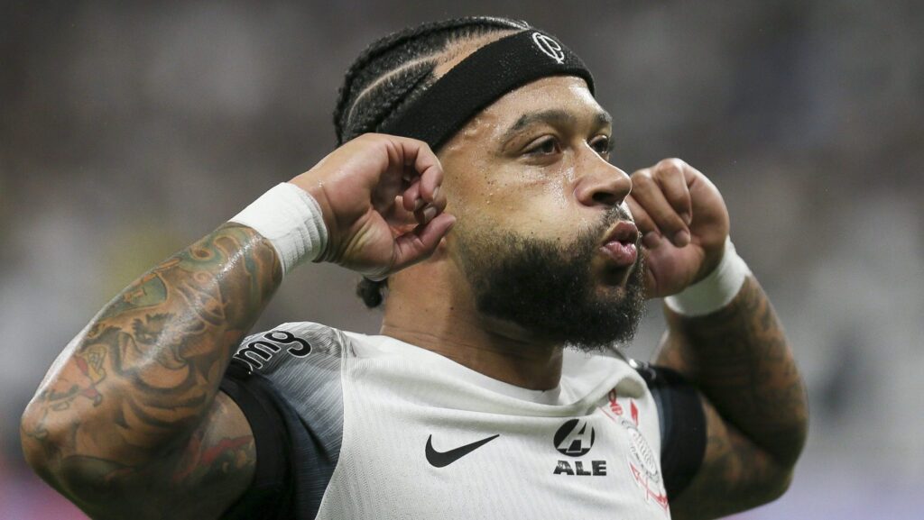 Memphis Depay é exposto no Corinthians em relato de João Pedro: “Não preciso”