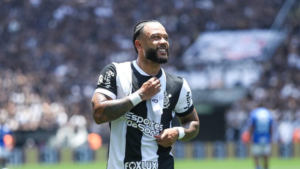 Memphis Depay receberá ‘bolada’ do Corinthians após assistência na Libertadores: “Previsto no contrato”