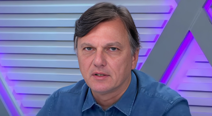 Gringo do Corinthians é criticado por Mauro Cezar Pereira: “Sofríveis, péssimos”